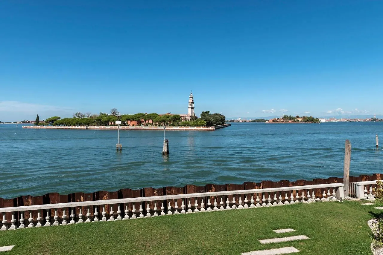 Ca' Delle Contesse - Villa On Lagoon With Private Dock And Spectacular View البندقية-ليدو